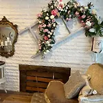 Moura Boutique By Asteri 4* بوروفتس