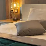 فندق Moura Boutique By Asteri 4*
