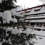 Отель Moura Boutique By Asteri