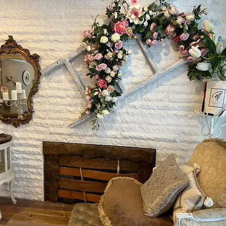 Moura Boutique By Asteri 4* בורובץ
