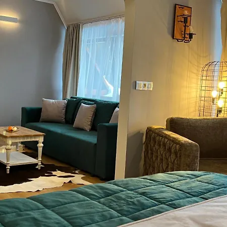 Moura Boutique By Asteri 4*