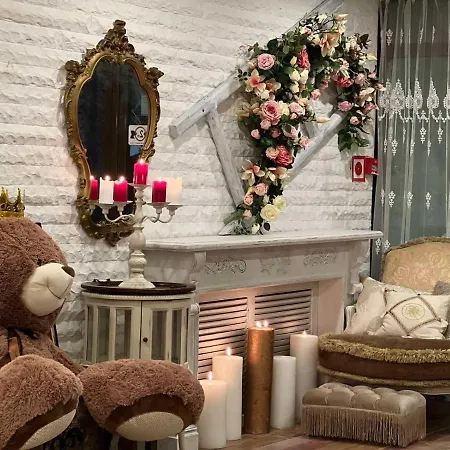 Moura Boutique By Asteri מלון בורובץ