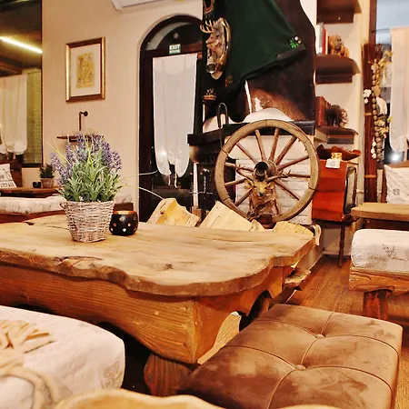 Moura Boutique By Asteri 4*