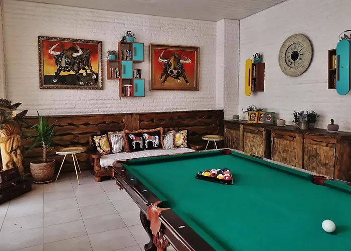 Moura Boutique By Asteri Borowec