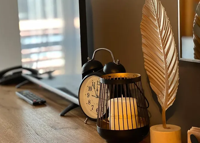 Moura Boutique By Asteri Borowec