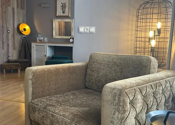 Moura Boutique By Asteri