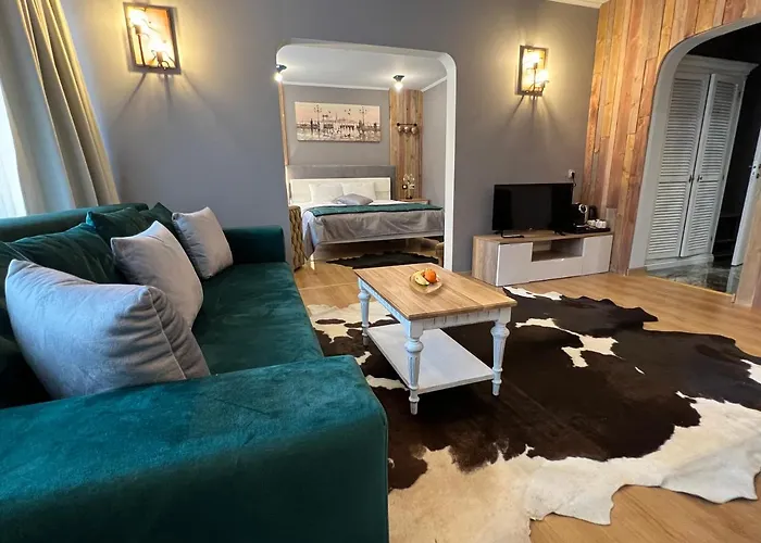 Moura Boutique By Asteri