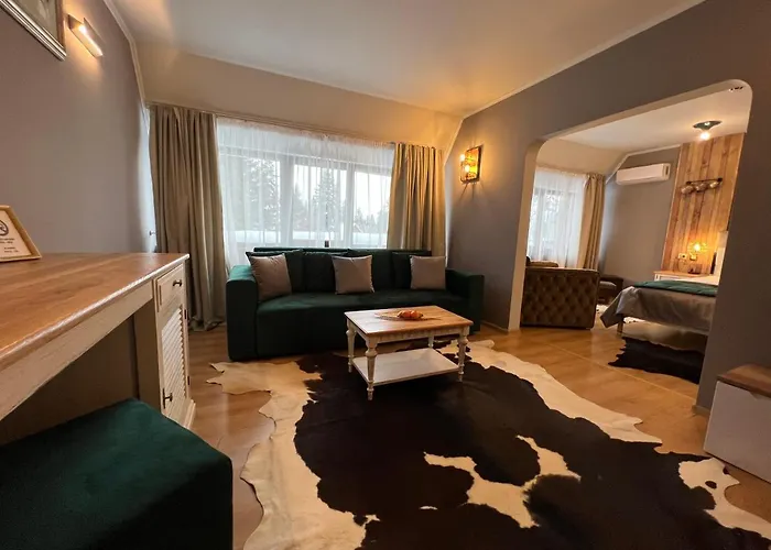 Hotel Moura Boutique By Asteri 4*