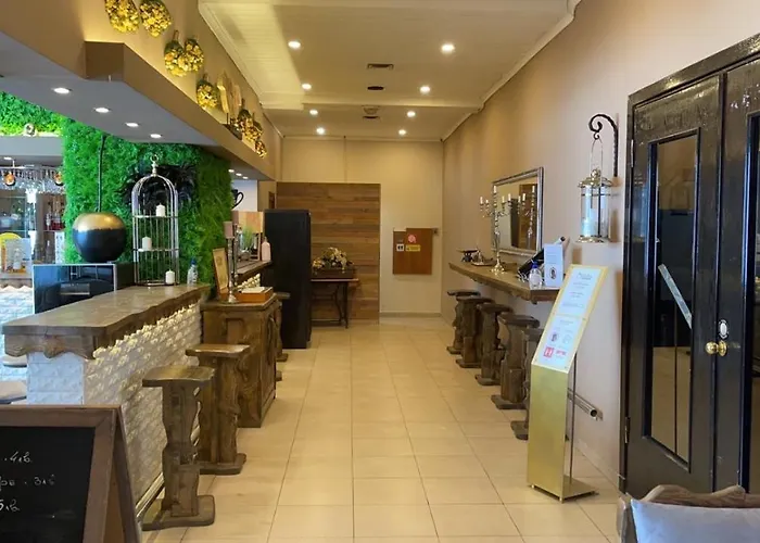 Moura Boutique By Asteri Borowec