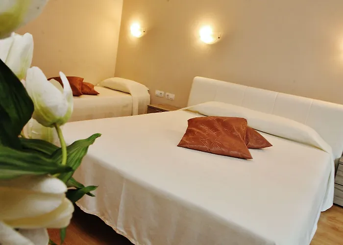 Hotel Moura Boutique By Asteri 4*