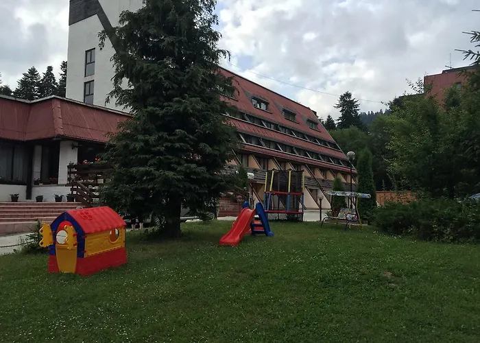 Moura Boutique By Asteri Hotel